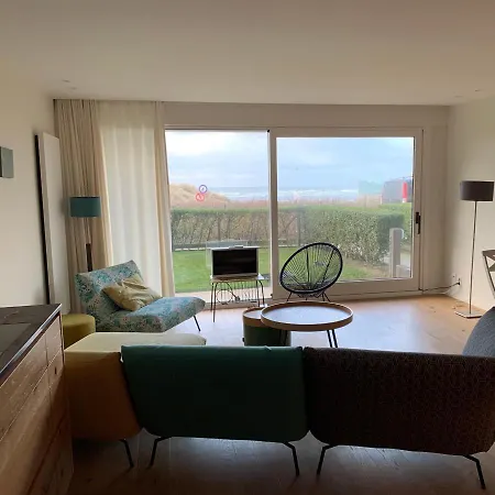 Appartement Op Het Strand, Enfin, Zo Goed Als... Koksijde Exterior photo