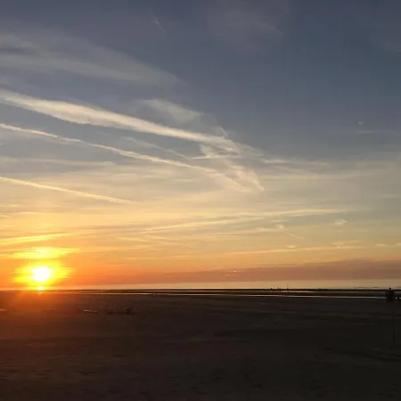 Appartement Op Het Strand, Enfin, Zo Goed Als... Koksijde Exterior photo
